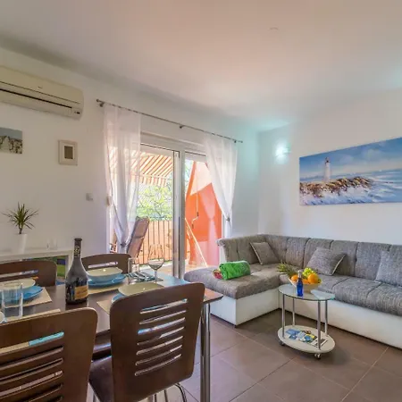 Tropez Apartamento *